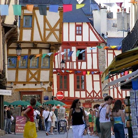 Stop 100M Du Port-Parking Gratuit A 5Mn فان المظهر الخارجي الصورة